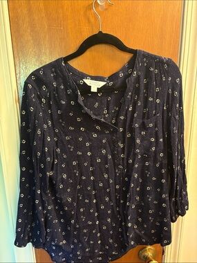 Market & Spruce Navy Blue Floral Button-Up Top
